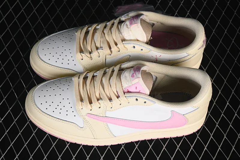 All Categories Air Jordan Jordan series basketball shoes Air Jordan 1 Low Travis Scott x Air Jordan 1 Low OG AJ1 Joe 1 joint overhead hook IQ7604-100